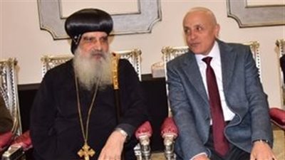 المحافظون يشاركون الأقباط احتفالاتهم بـ عيد الميلاد المجيد في الكنائس | بث مباشر