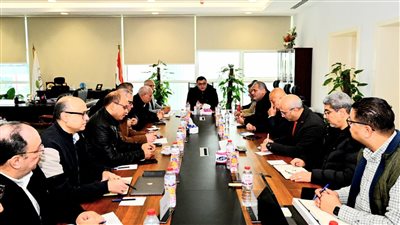 وزير الإسكان يكلف رؤساء الأجهزة بالتقييم الدوري للشركات العاملة بالمشروعات وفقا للإنجازات المحققة