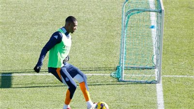 ألابا يعود لقائمة ريال مدريد أمام مايوركا في نصف نهائي السوبر الإسباني 