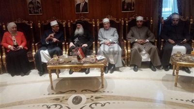 زيارة مودة وصداقة.. وفد من الأزهر يقدم التهاني لـ أسقف كنائس طنطا احتفالًا بعيد الميلاد |صور