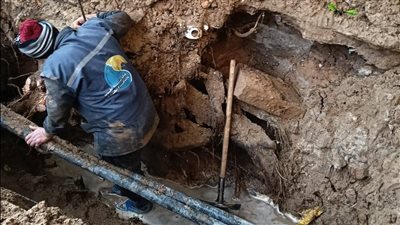 رئيس حي وسط الإسكندرية: الانتهاء من إصلاح كسر ماسورة مياه في شارع باتريس