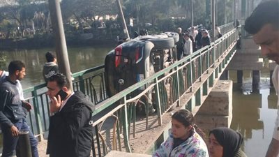 رئيس مدينة شبرا الخيمة: لا خسائر في انقلاب سيارة أعلى معدية عثمان.. وتسيير الحركة المرورية