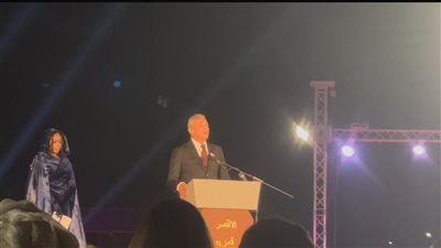 محمود حميدة من افتتاح مهرجان الأقصر: نور الشريف الفنان الأطول عمرًا في صناع السينما