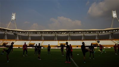 مران بدني خفيف ومحاضرة أخيرة في ختام تحضيرات الأهلي لمواجهة ستاد أبيدجان