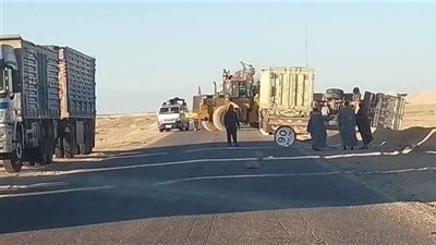 إصابة 5 أشخاص في تصادم ميكروباص وتريلا على طريق طنطا - كفر الشيخ الدولي 