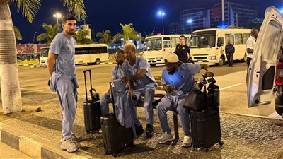 صور من وصول بيراميدز إلى القاهرة بعد انتهاء أزمة الطائرة بأنجولا
