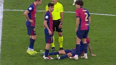 إصابة نجم برشلونة في مباراة الكلاسيكو بالسوبر الإسباني 