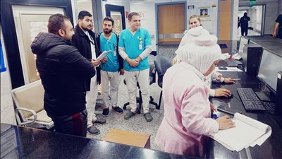مدير هيئة الرعاية الصحية بالأقصر يتابع العمل بمستشفى الكرنك رغم تعرضه لأزمة صحية