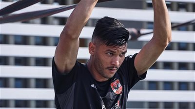 أحمد شوبير يكشف تطورات موقف أشرف داري ومفاوضات الأهلي مع الجزار وأسامة فيصل