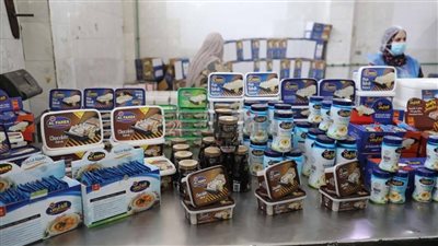 من قرية الطيبة إلى العالم.. صناعة الحلاوة والطحينة في المنيا تغزو أسواق أوروبا| صور