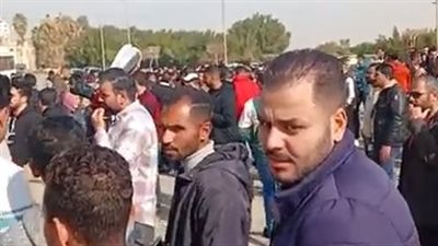 250 فرصة عمل.. إقبال كبير من الشباب على ملتقى التوظيف في السويس| بث مباشر