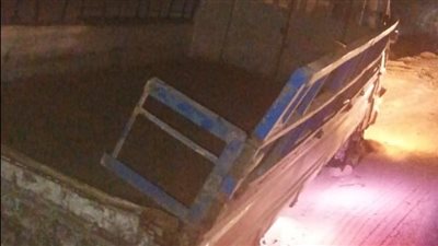 إصابة شخصين في انقلاب سيارة محملة بأسطوانات الأكسجين بأسيوط