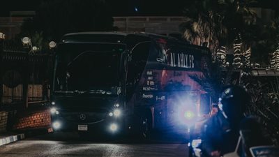 الأهلي يصل إلى ستاد القاهرة استعدادًا لمواجهة الجونة في الدوري 