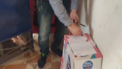 إعدام 650 كيلو أغذية ومشروبات في حملة مكبرة على المنشآت الغذائية بمدينة نويبع