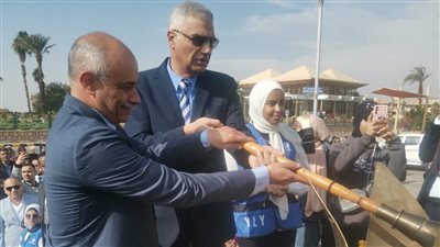 احتفالًا بعيد أسوان القومي.. المحافظ يوقد الشعلة برمز الصداقة 