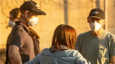 اتهام الأمير هاري وميجان ماركل بتزوير فيديو أثناء مساعدتهما لضحايا حرائق لوس أنجلوس.. ما القصة؟