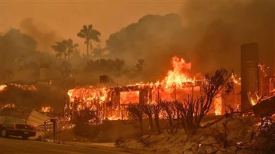 بسبب حرائق لوس أنجلوس.. علماء يحذرون من خطورة التغيرات المناخية 