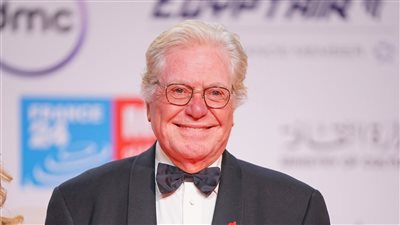 رمضان 2025| حسين فهمي يعود من الخارج ضمن أحداث كامل العدد 3