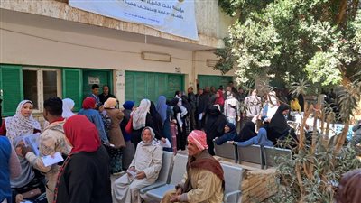 قافلة طبية برعاية مجلس الوزراء تعالج مئات المرضى بالوادي الجديد.. خدمات مجانية وعمليات نوعية| صور