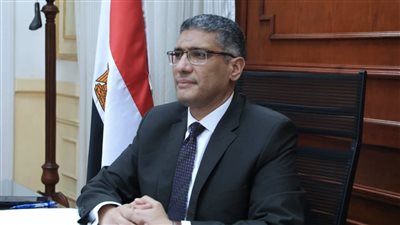 محافظ الجيزة يكلف بمنع الباعة الجائلين ومكبرات الصوت بمحيط لجان الامتحانات وتكثيف حملات النظافة