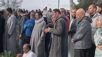 بحضور آلاف المزارعين.. تشييع جثمان الدكتور عبد السلام المنشاوي رئيس قسم بحوث القمح السابق بكفر الشيخ| بث مباشر 