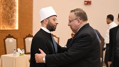 نقيب الأشراف: مسجد مصر إنجاز في فن العمارة الإسلامية.. والأوقاف تُحوّله لصرح دعوي عالمي