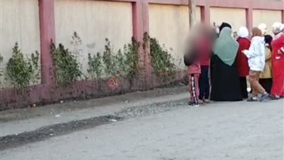 على طريقة فيلم اللمبي.. أولياء أمور يغششون أبناءهم طلاب الشهادة الإعدادية بالمنوفية