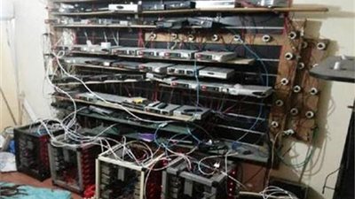 200 جهاز.. ضبط شخصين يبيعان أجهزة ريسيفر لفك شفرات القنوات الفضائية بالغردقة