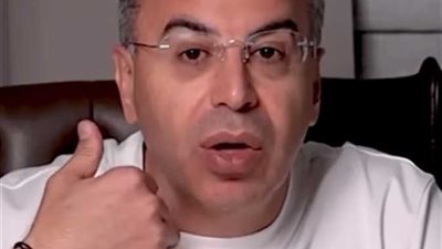 إحالة طبيب التجميل نادر صعب إلى المحاكمة الجنائية لتشويه وجه إعلامية شهيرة والتشهير بها