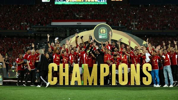 تتويج الأهلي بدوري