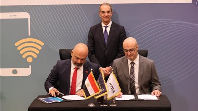 وزير الاتصالات يشهد مراسم إطلاق خدمة الاتصال عبر شبكات الواي فاي