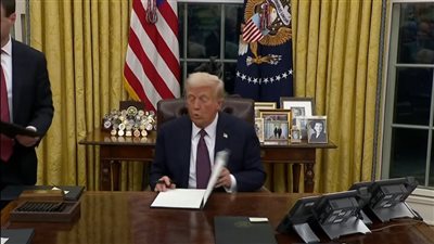 ترامب يعلن التوقيع على قرار انسحاب بلاده من منظمة الصحة العالمية.. ويعلق: ندفع لها 500 مليون دولار