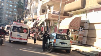 خروج جثمان ميمي الشربيني من مستشفى المنصورة لتشييع جنازته بالقاهرة