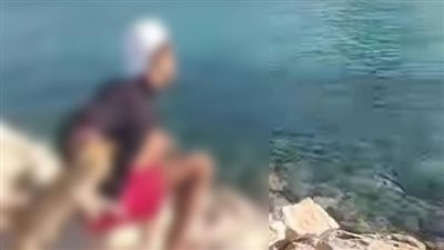 بعد نشر القاهرة 24.. القبض على المتهم بإلقاء قطة في البحر بمطروح