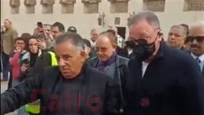 على رأسهم الخطيب وحسن حمدي.. نجوم الرياضة يشيعون جثمان ميمي الشربيني من مسجد عمرو بن العاص |صور 