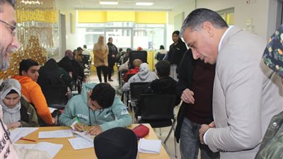 وزير التعليم لطلاب مستشفى 57357: أنتم أبطال حقيقيون تقاومون التحديات بإصرار 