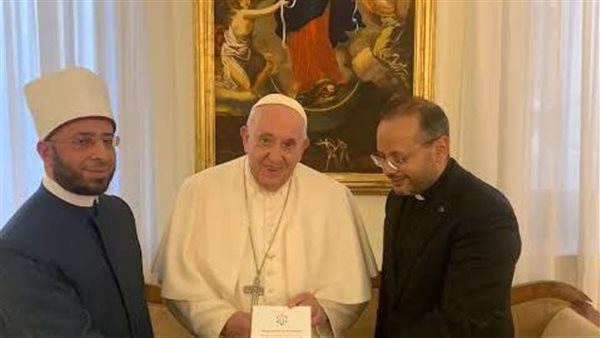 وزير الأوقاف خلال