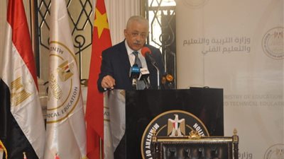 ردًا على الشائعات.. بيان هام من وزير التعليم بشأن مجموعات التقوية ونظم التقييم لسنوات النقل