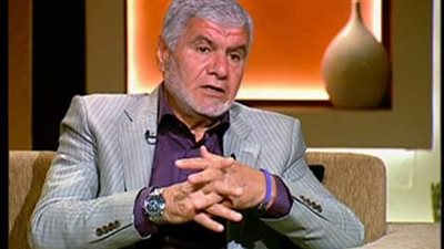 الخطيب يستقر على الإطاحة بإكرامي الكبير من الأهلي