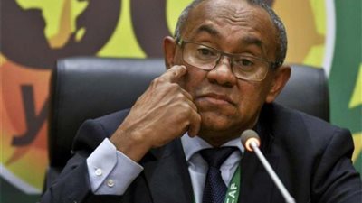 موقف محرج لـ”رئيس كاف” بسبب كامل أبو علي والخماسية