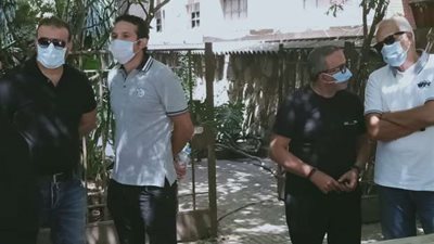 عمرو الجنايني ومحمد فضل يشاركان في تشييع جثمان عزمي مجاهد (صور)