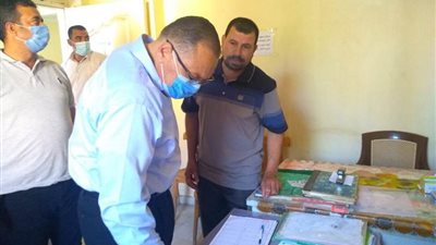 لـ”تزويغهم من العمل”.. إحالة 64 موظفًا حكوميًا في الشرقية للتحقيق (صور)