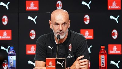 “بيولي” يؤكد جاهزية إبراهيموفيتش لمباراة شارمروك روفرز في تصفيات الدوري الأوروبي