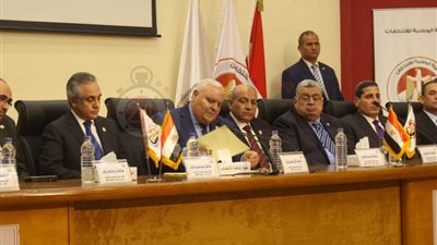 عاجل.. “الوفد” يقرر الانسحاب من القائمة الوطنية لانتخابات البرلمان ويخطر العليا للانتخابات (مستند)