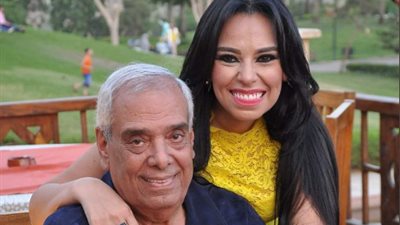 الموت يفجع المطربة مروة ناجي في والدها (صورة)