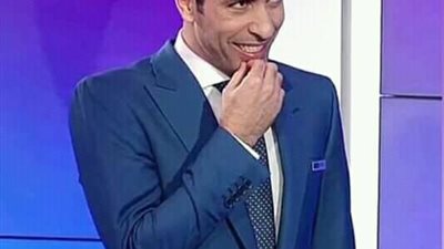 أبو تريكة عن فوز الأهلي بالدوري: “الكل يعيش الوهم والمارد الأحمر يحقق اللقب”