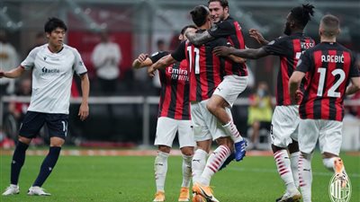 ثنائية إبراهيموفيتش تقود ميلان لهزيمة بولونيا في الدوري الإيطالي