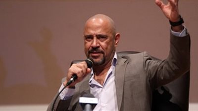 أشرف عبد الباقي.. حفظ سيناريو أول فيلم له بالكامل وآخر قدمه بدون أجر واستلف من مدير أعماله