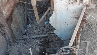 انهيار جزئي لمنزل مسن بقرية شطورة دون إصابات بشرية