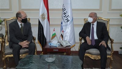 وزير النقل: نهدف إلى توطين صناعة الوحدات المتحركة في مصر